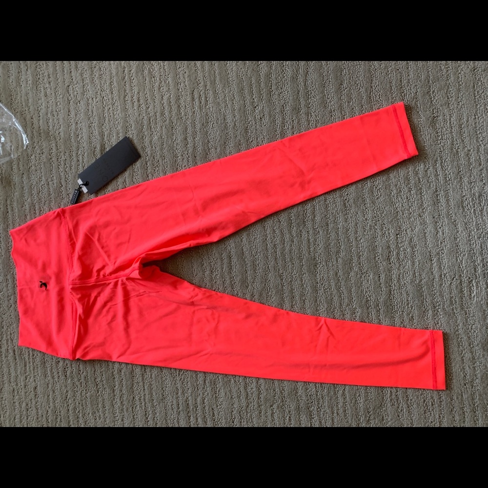 Glyder neon pink leggings